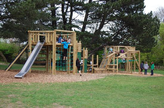 Adventure Play Happy Mount Park