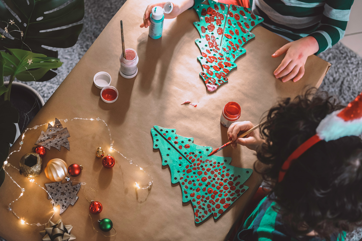 Design Christmas Tree Decorations – 6th December – 12-1pm